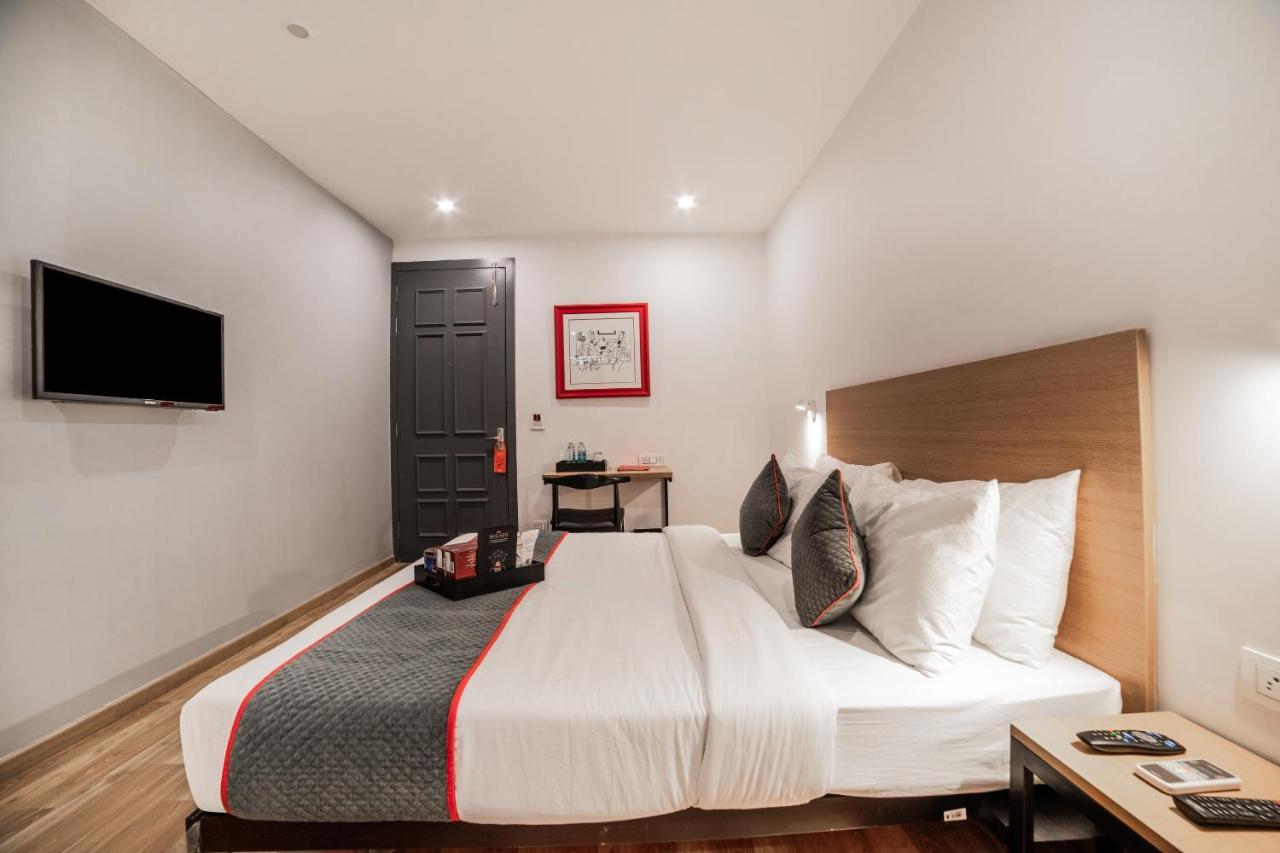 Oyo Townhouse 086 Pankha Road Hotel Nuova Delhi Esterno foto