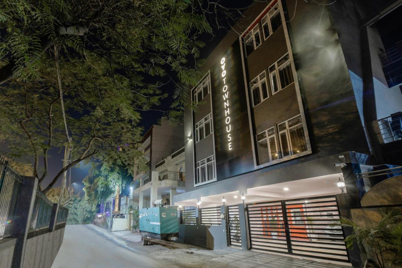 Oyo Townhouse 086 Pankha Road Hotel Nuova Delhi Esterno foto